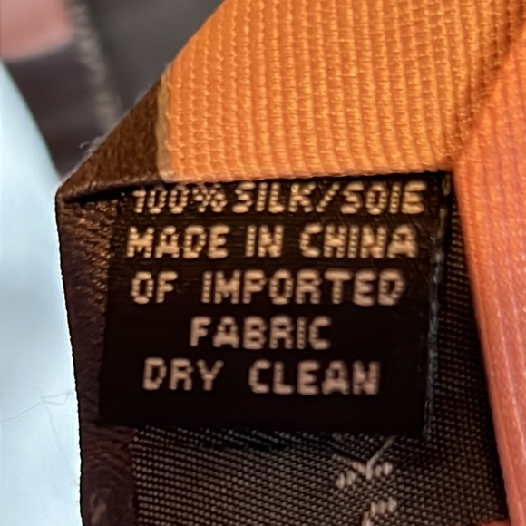 Vintage Calvin Klein Tie 100% Silk Like New - Picture 4 of 6